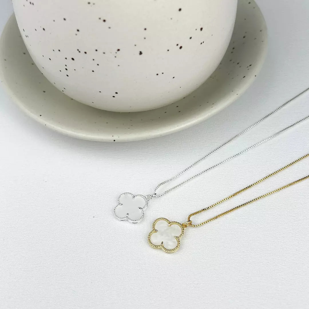 Medium Necklace with White Stone Clover Pendant - Silver
